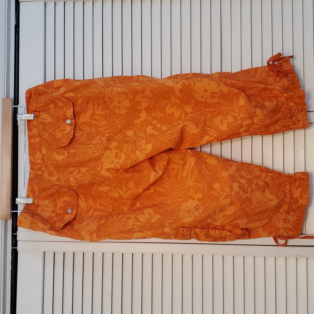 London Jeans Cargo Chinos Capris Pants Orange Floral, Size 14 - Picture 4 of 8